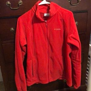 Women’s Columbia fleece jacket